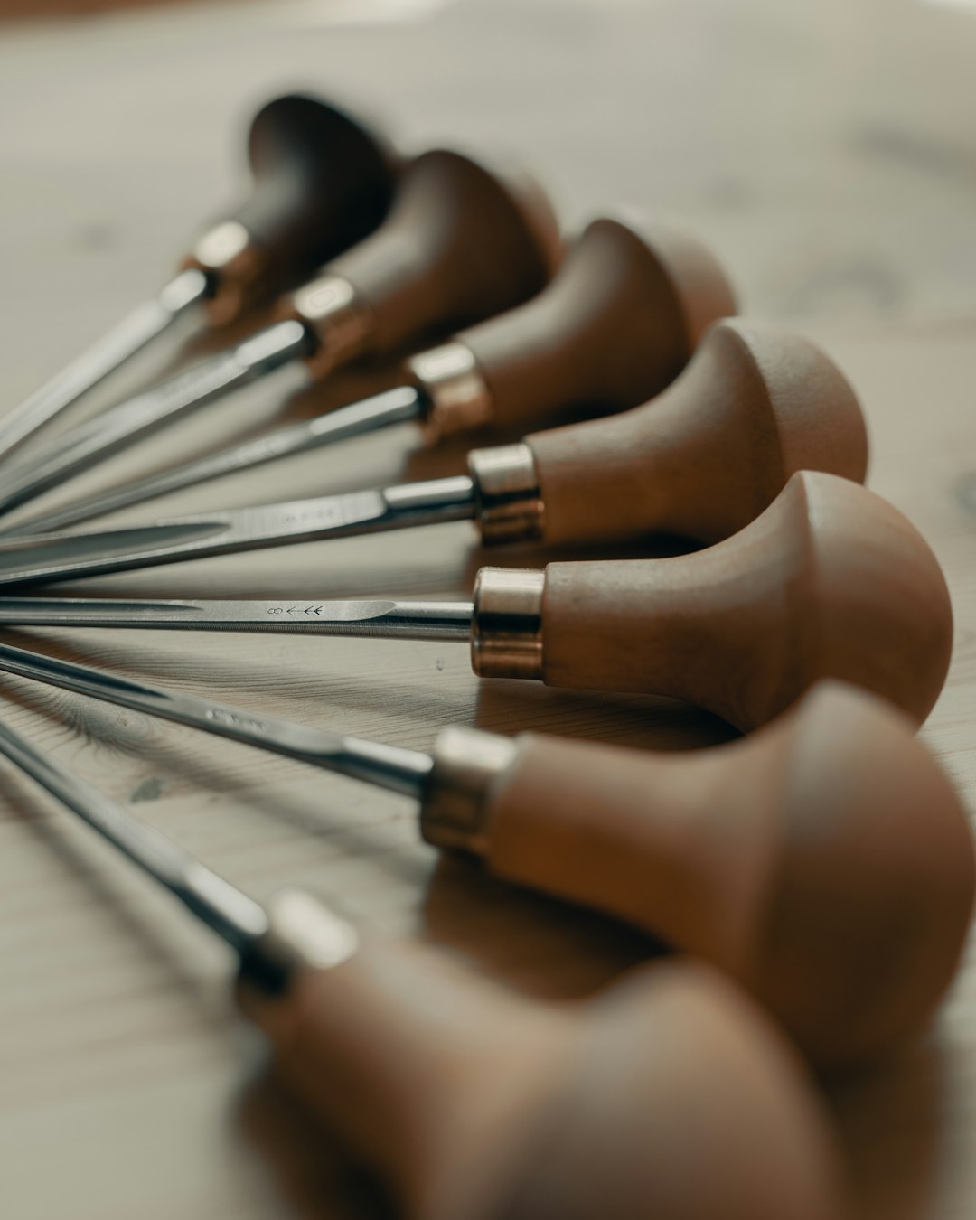 Swiss woodcarving tools 1/3 (IG: @clay.banks)